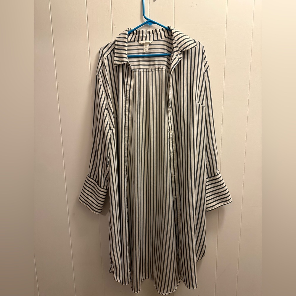 Super cute dress/shirt women’s large